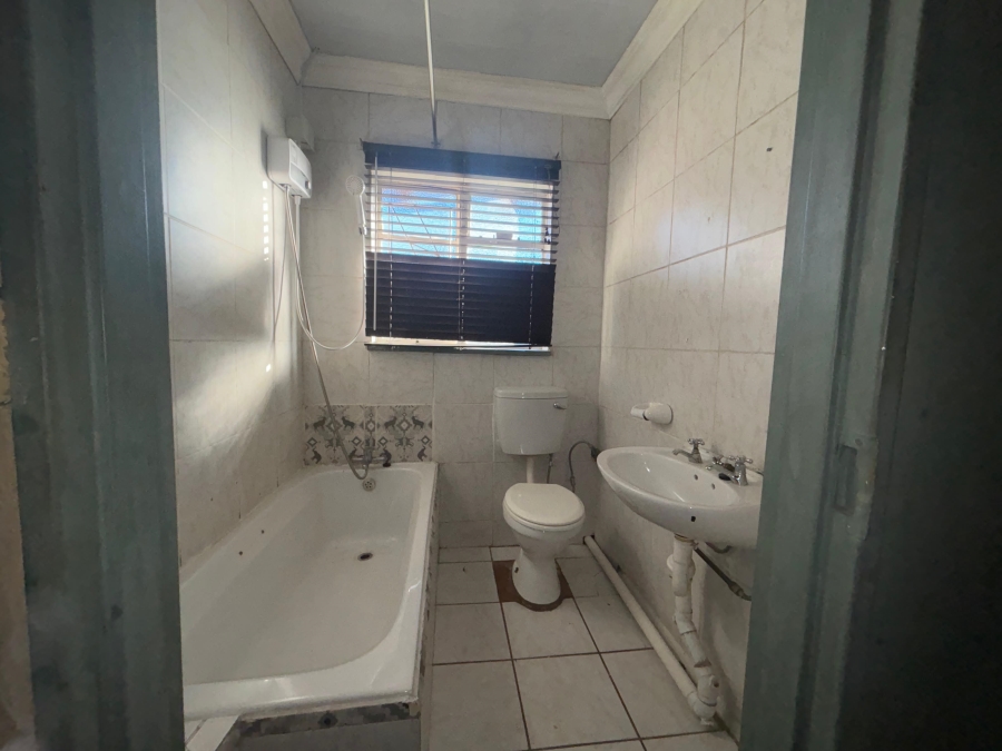 To Let 3 Bedroom Property for Rent in Wilgehof Free State